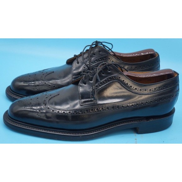 Cheaney Wingtip Leather Mens Shoes US 9.5 Black Made in England display picture 1